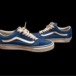 Vans Men's Classic Blue and White Sneakers